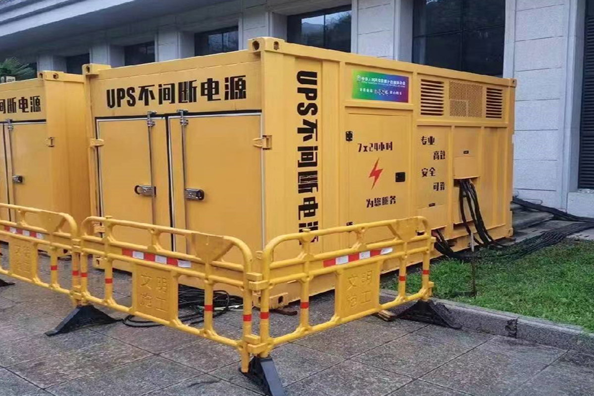 垣曲发电机租赁施工现场